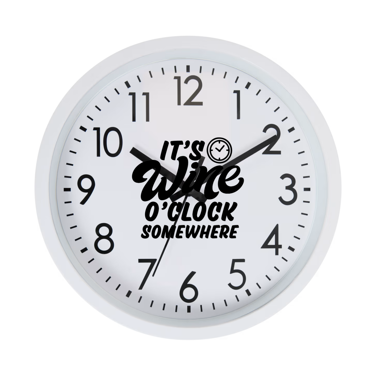 “Witte klok met tekst ‘It’s Wine O’Clock’ – Handmade by J”