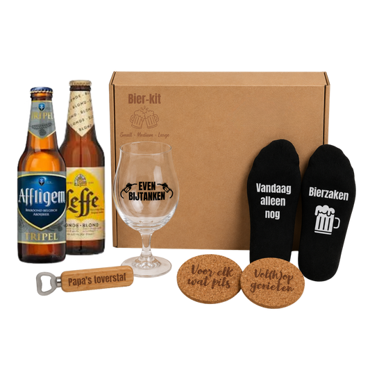 Bierkit Large met bierglas, sokken, opener en viltjes met 2 biertjes