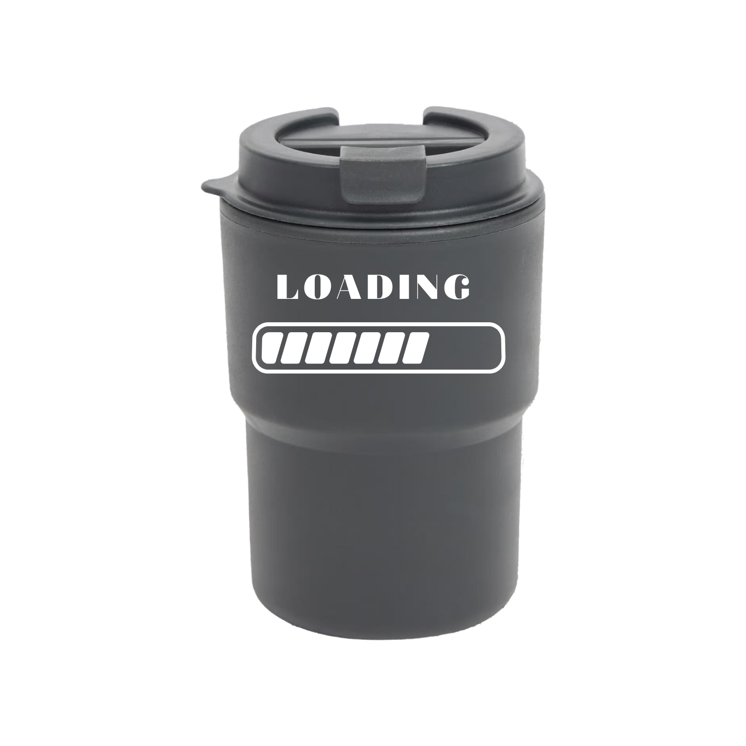 “zwarte koffie to go beker met grappige tekst ‘Loading’ – Handmade by J”