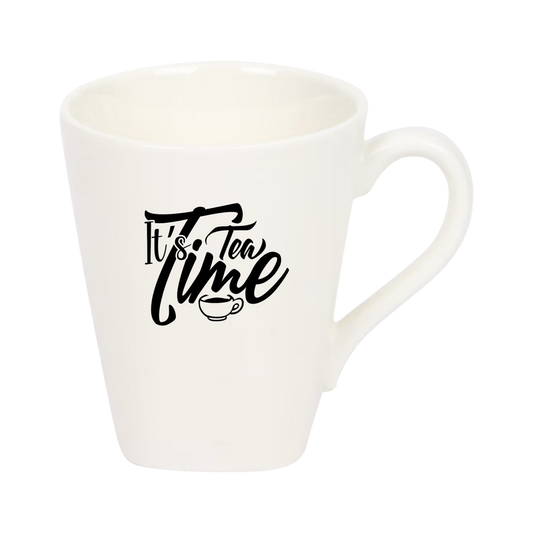 “Witte theemok met grappige tekst ‘It's tea time’ – Handmade by J”