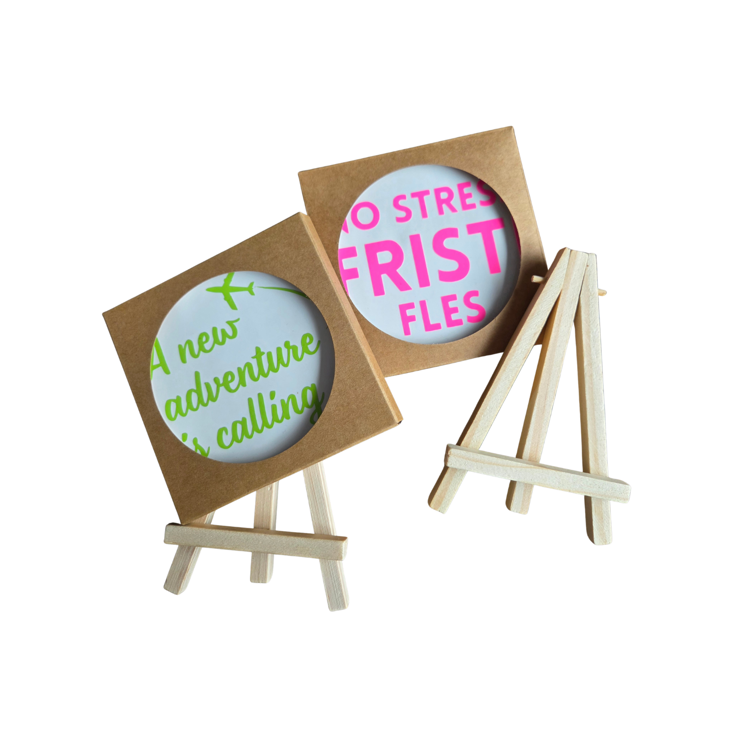 Gepersonaliseerde tegeltjes met eigen tekst – klein cadeau met een grote boodschap.