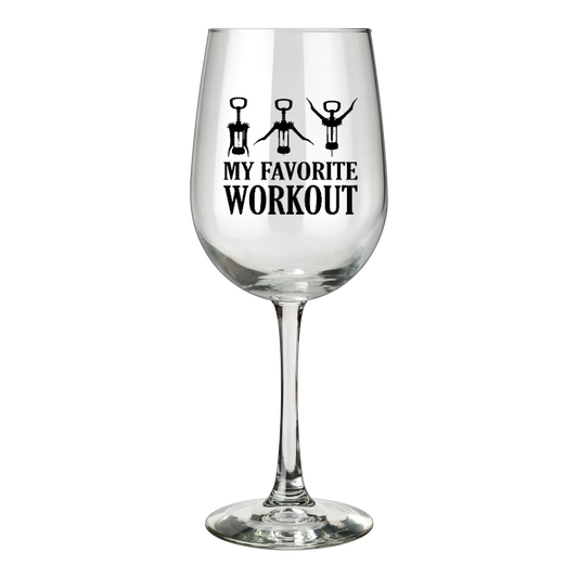 “Wijnglas met tekst ‘My favorite workout’ – Handmade by J”