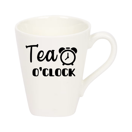 “Witte theemok met grappige tekst Tea o'clock ‘’ – Handmade by J”